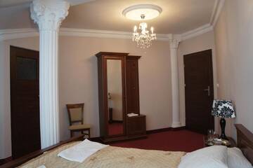 Фото номера Просторный одноместный номер Виллы Villa Demetrios г. Kałuszyn 2